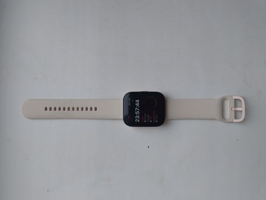 Продам б/у смарт‑годинник
Amazfit Bip 5
Стан хороший, майже не користу