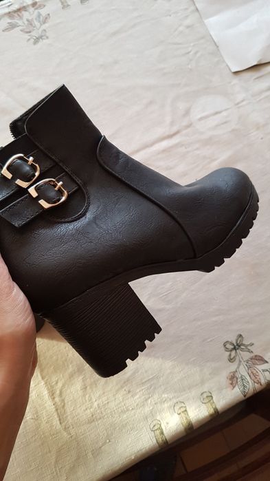 Botki czarne rozmiar 39