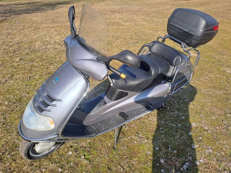 Skuter Piaggio Hexagon LX 125