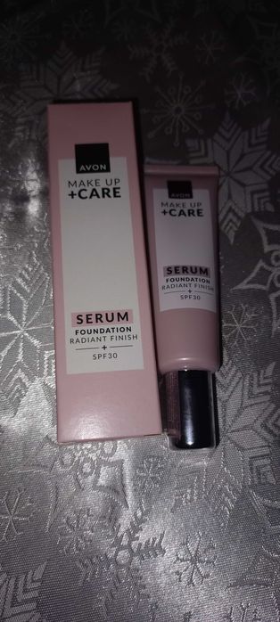 Podkład-serum 3 w 1 odcień Porcelain