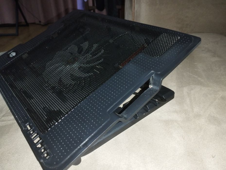 Підставка для ноутбука до 16"