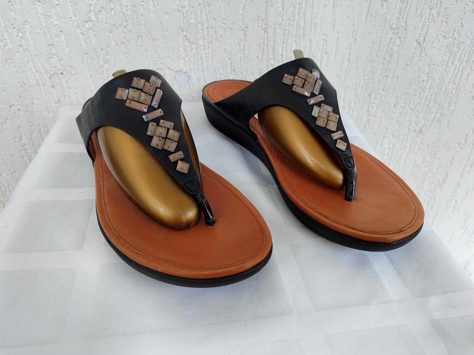 Шлепки,вьетнамки кожанние ортопедические Fitflop р.39