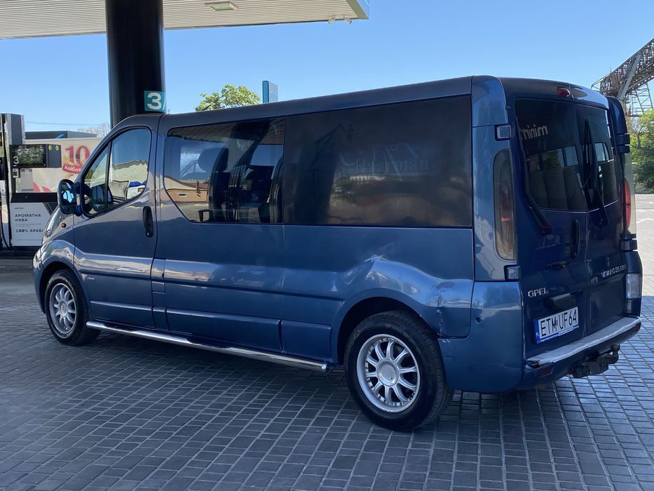Продам Opel Vivaro 2.5 турбо дизель в идеальном состоянии