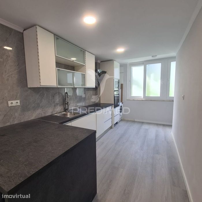 Apartamento T2 Remodelado em Benfica – Lisboa