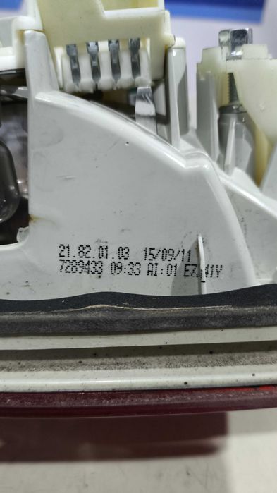 Farolim BMW E91 Esquerdo Mala LCI   7289.433
