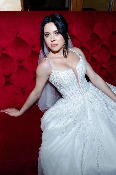 Весільня сукня.