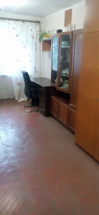 Оренда кімнати в сімейному гуртожитку Каховська