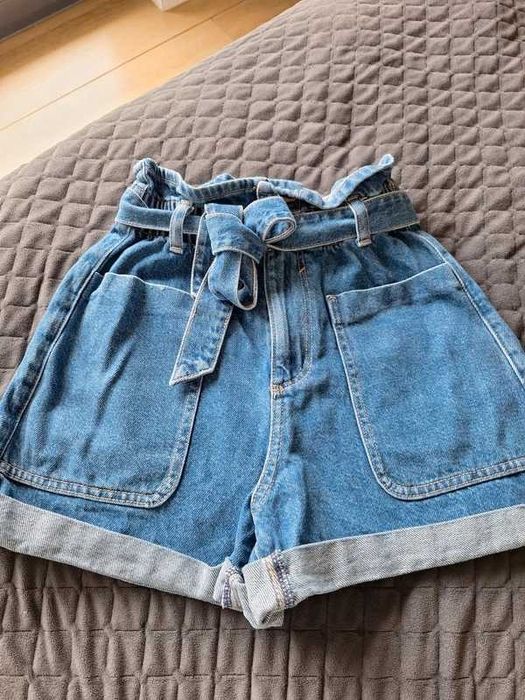 Szorty jeansowe z wysokim stanem Zara rozm. S falbanka.