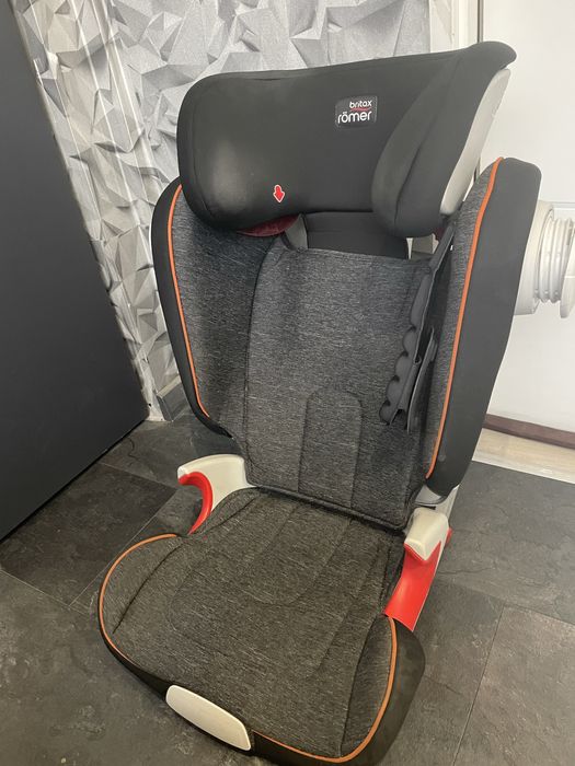 Fotelik britax romer kidfix xp SICT 15-36