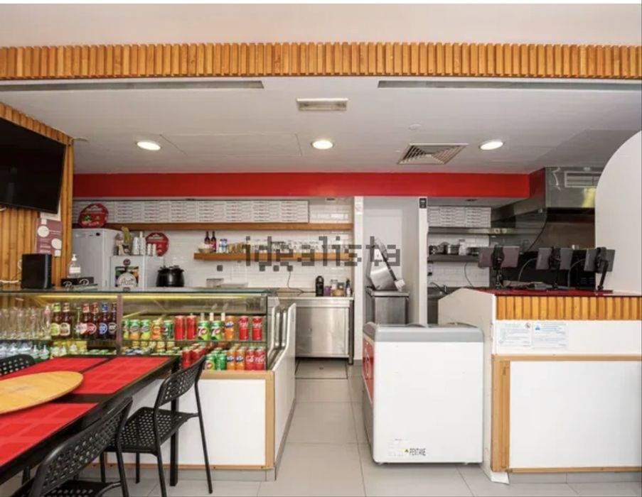 Trespasse de Pizzaria em Cascais (renda apenas 560€)