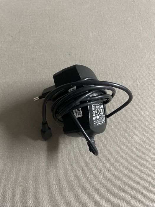 ASUS PC/Tablet + Charger425905327535575042