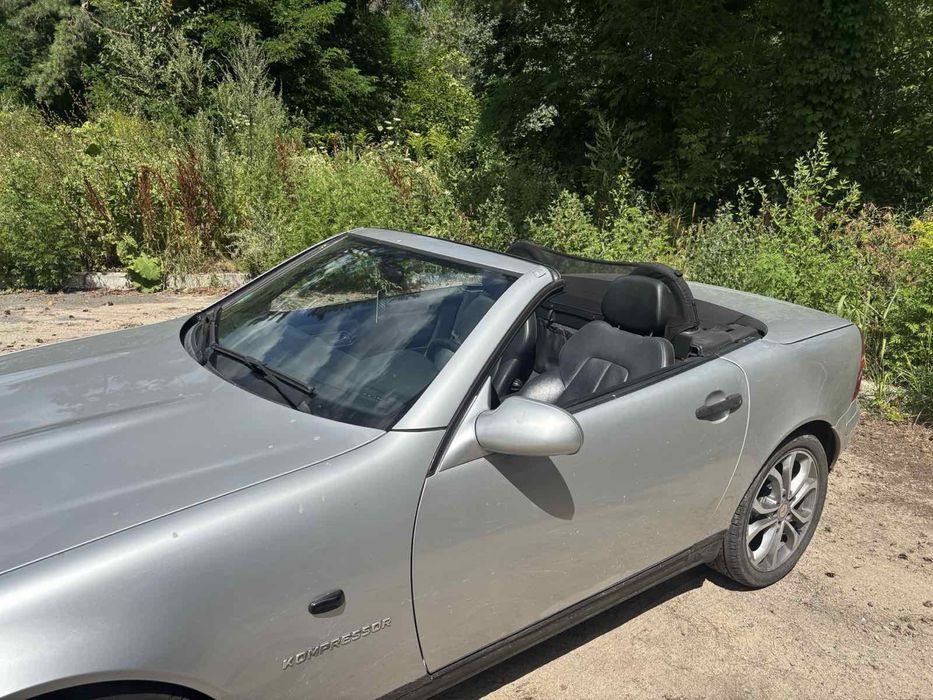 Mercedes-Benz slk230
