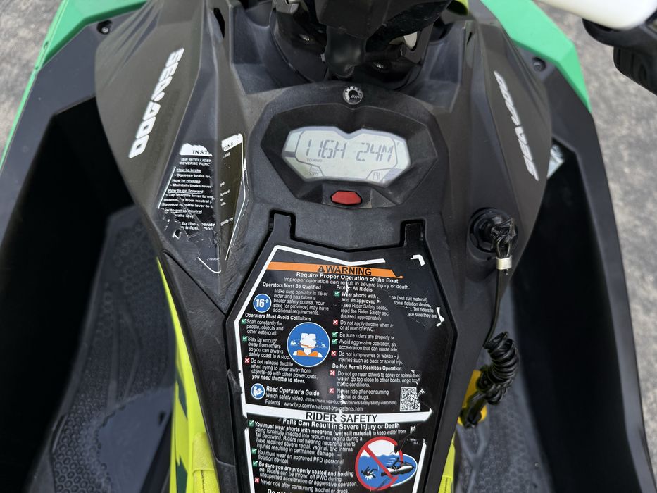 Гідроцикл BRP Spark Trixx. Офіційний