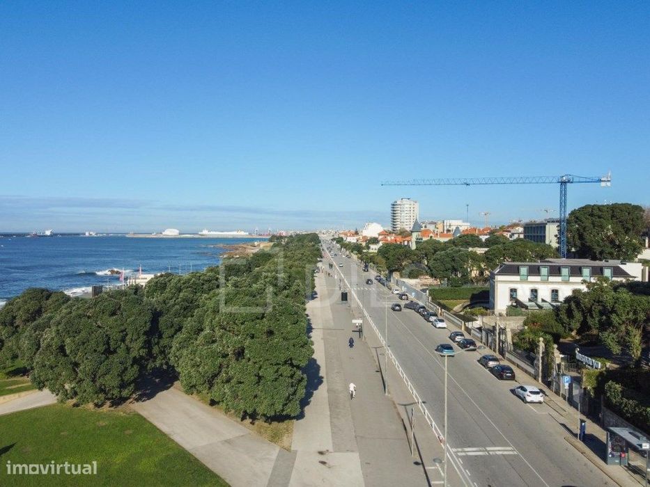 Apartamento T1 com varanda, na Foz do Douro