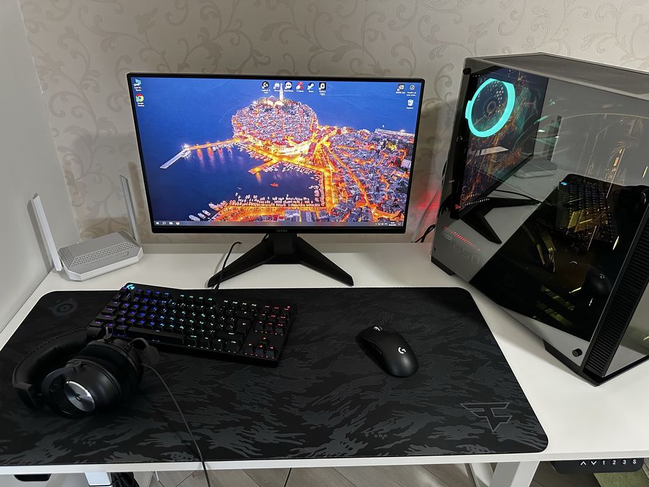 Клавіатура дротова Logitech G PRO Mechanical Gaming USB