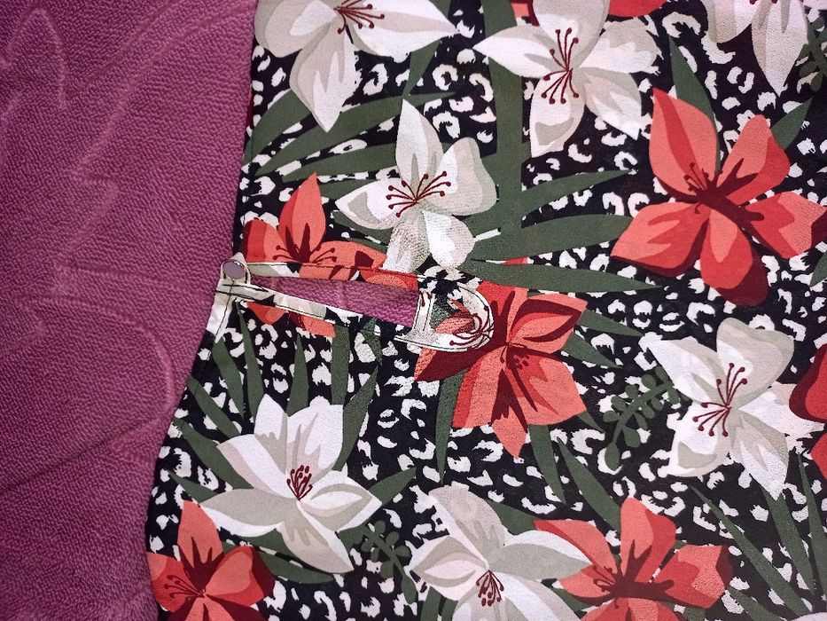 Camisa às flores