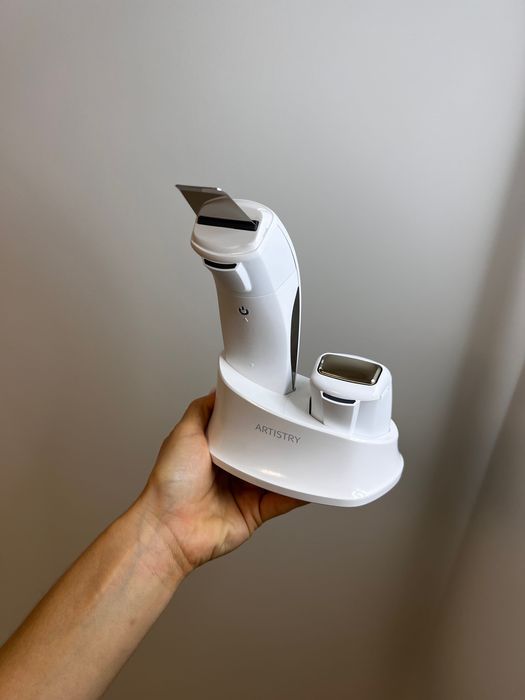 Artistry™ Dermasonic Прилад (ціна договорна)