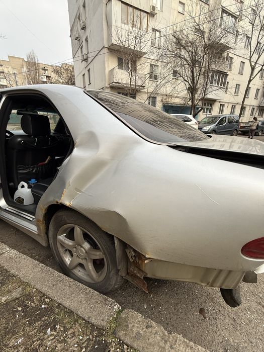 Mercedes-Benz E-Class 2010