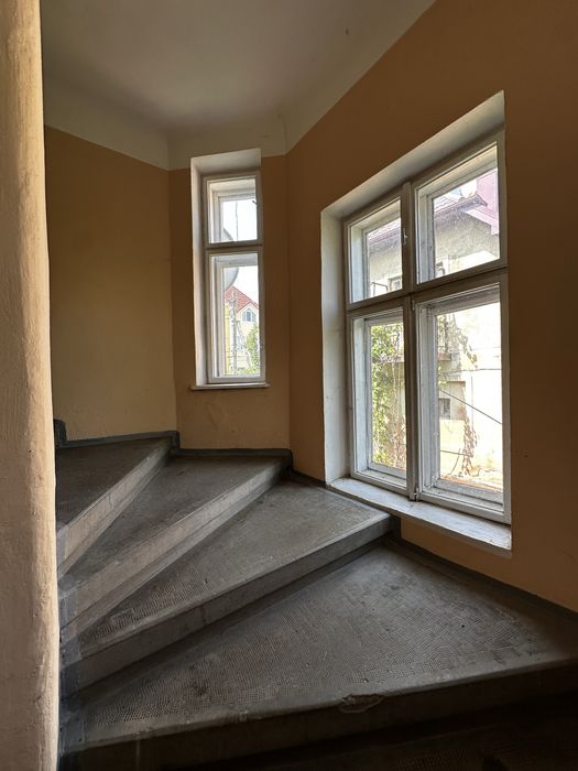 продаж 3 кімнатної квартири  в Р-Н ПАРКУ ШЕВЧЕНКА