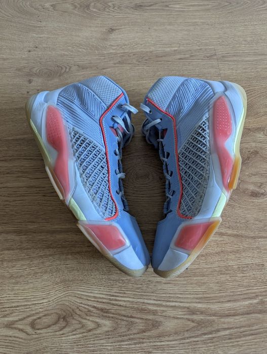 Баскетбольні кросівки Jordan 38