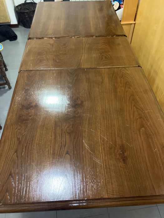 Mesa de sala 2,35m x 0,96m