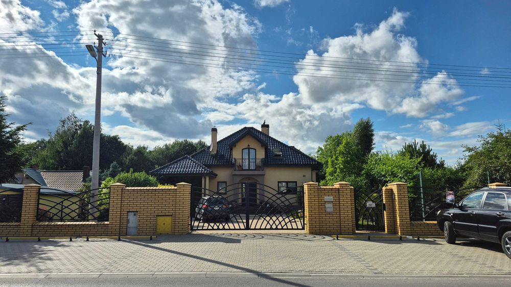 Dom na sprzedaż, 200 m², Żółtańce-Kolonia