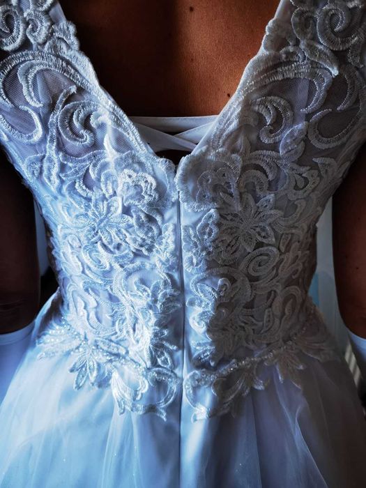 suknia ślubna nowa rozmiar 36/38