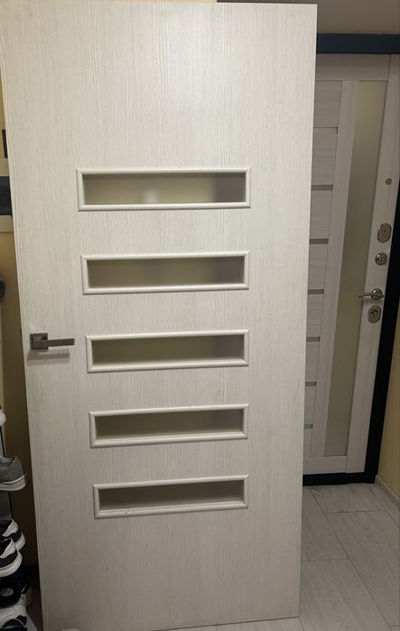 Продам двері