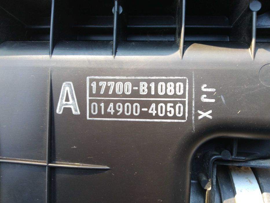 Продам воздушную систему Daihatsu Sirion 1.3