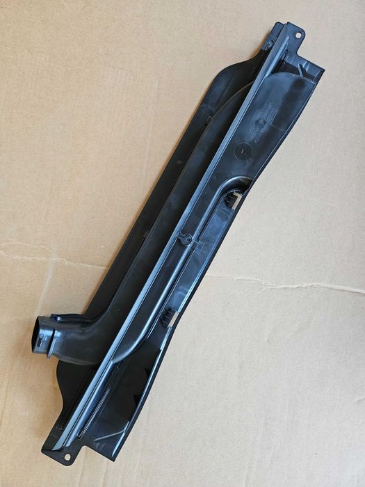 Повітропровід LX6Z9A624B Повітрозабірник Escape 2,5 Hybrid LX6Z9A624E