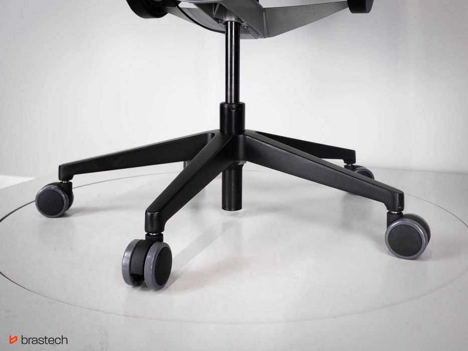 Fotel biurowy Steelcase Think V2