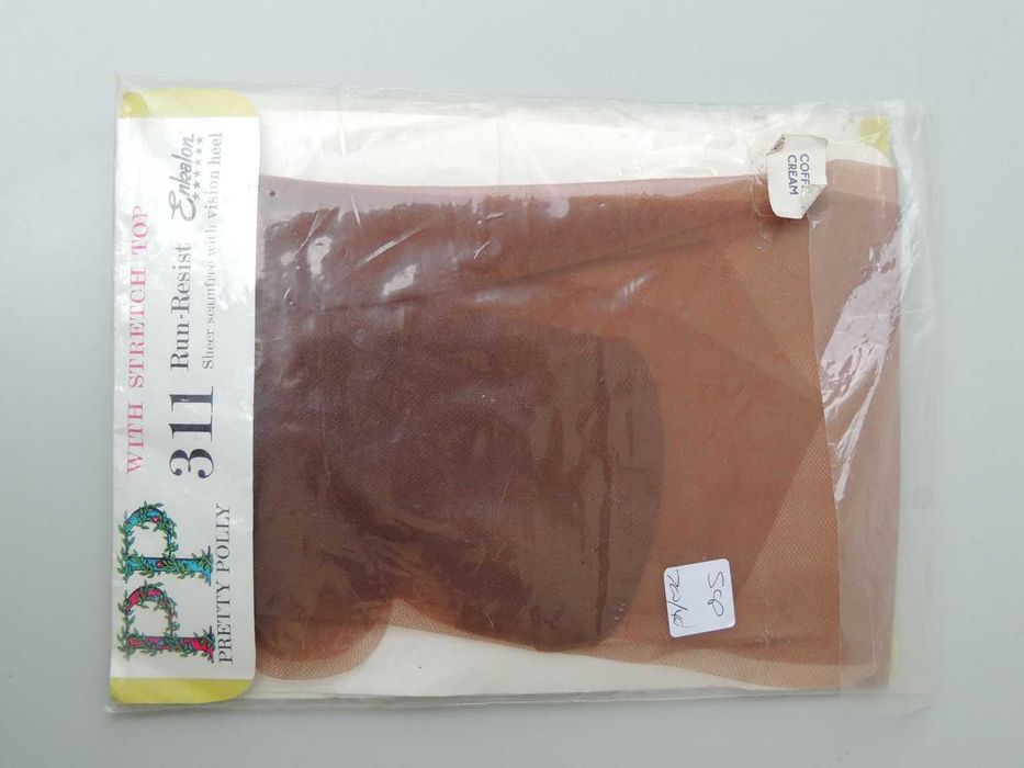 Cienkie nylonowe pończochy "Pretty Polly"