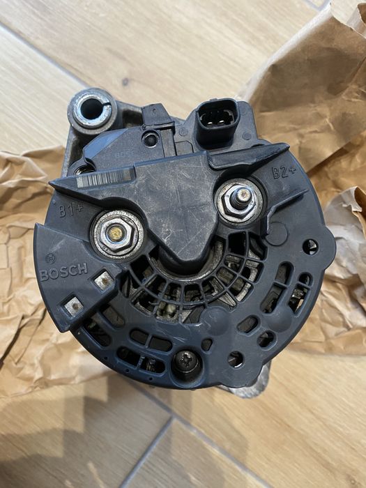 Alternator Bosch Opel Vectra C 1.9 CDTI Z19DTH 150 KM Oryginał