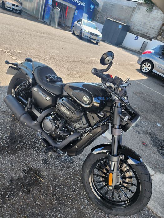 Keeway V302C 2023 | 13.500 km | Excelente estado | Pronta a andar Rio ...