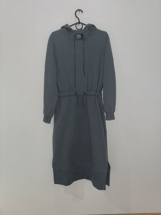 Нова стильна тепла сукня на байці