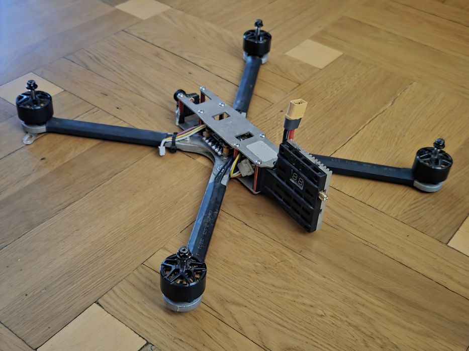 Продам FPV-дрон.