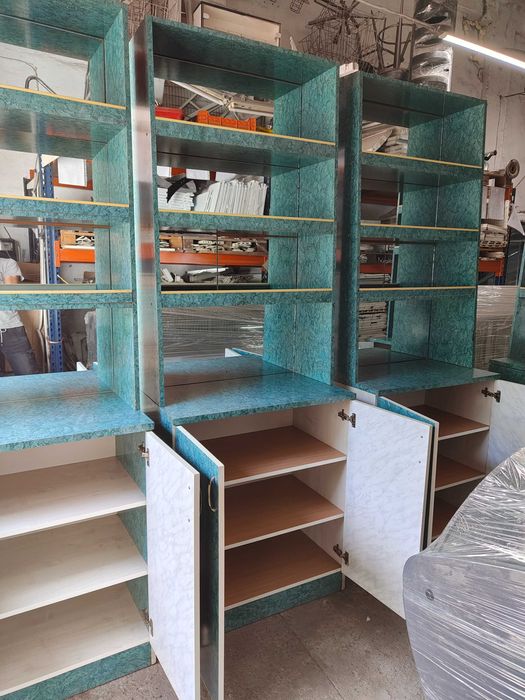 Торгові вітрини ДСП б у, стелажі торгові дсп б в, вітрина прилавок б в