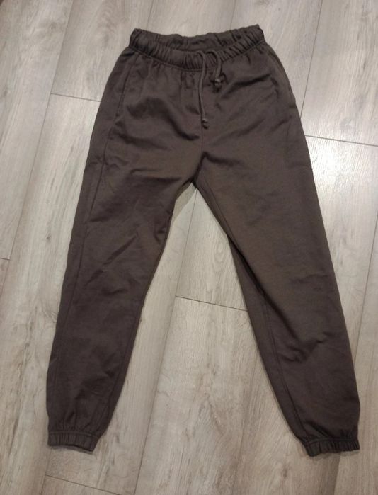 Brązowe damskie dresy