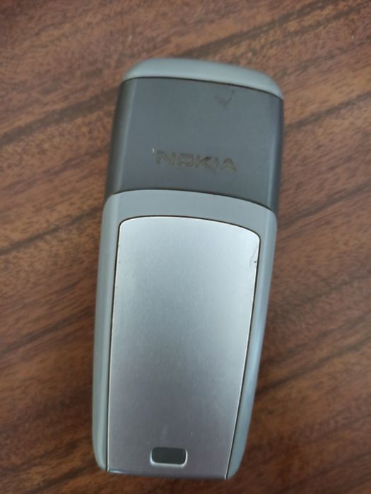 Telemóvel Nokia 1600