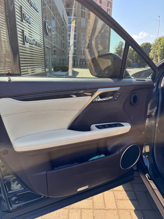 Lexus rx 450h 2019