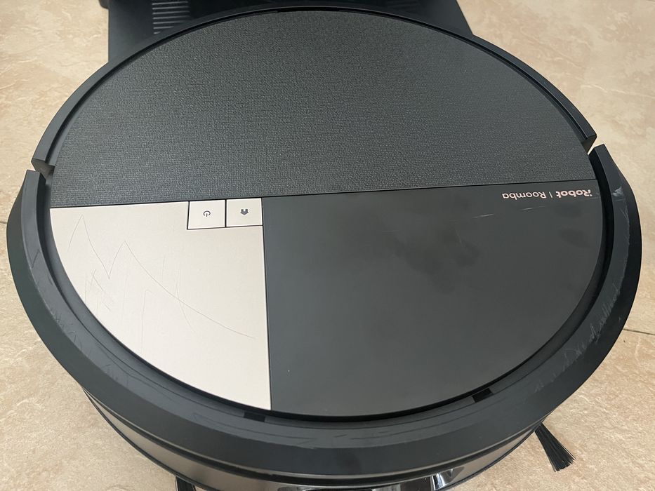 Aspirador iRobot Roomba Max 705 Combo + Base Autowash com 29 meses de garantia