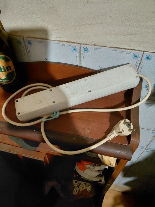 Extensão antiga em bom estado a funcionar 5€