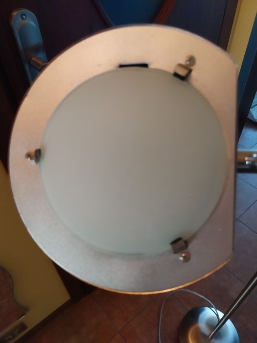 Lampa stojąca ze ściemniaczem