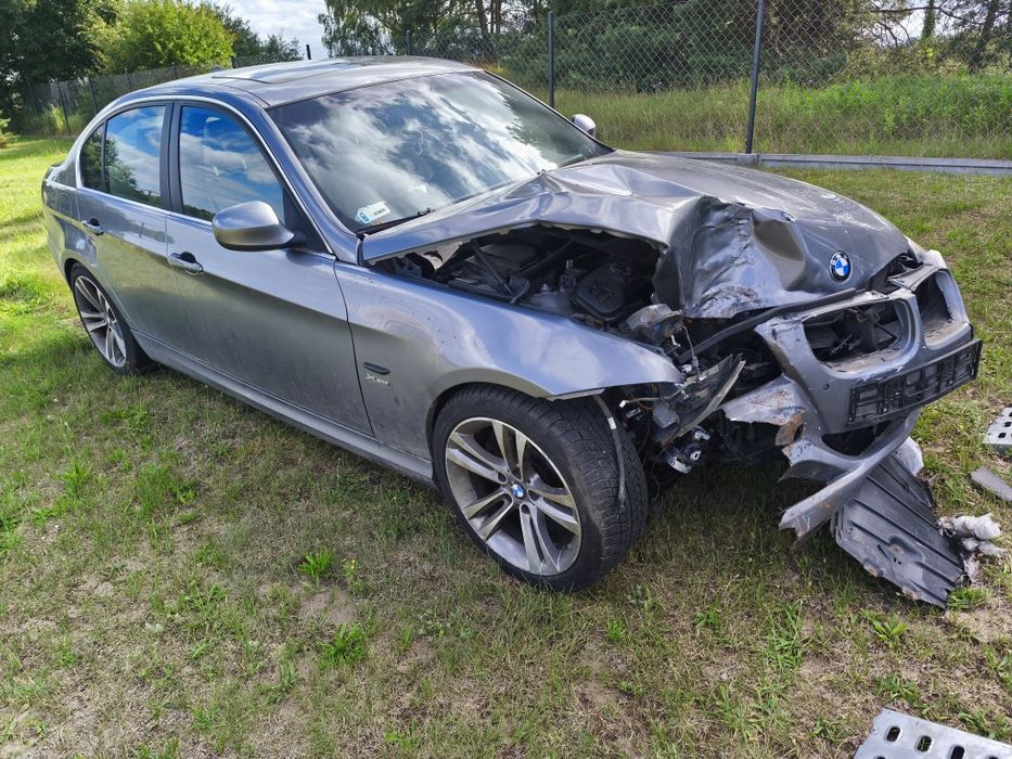 BMW E90, 330I xdrive