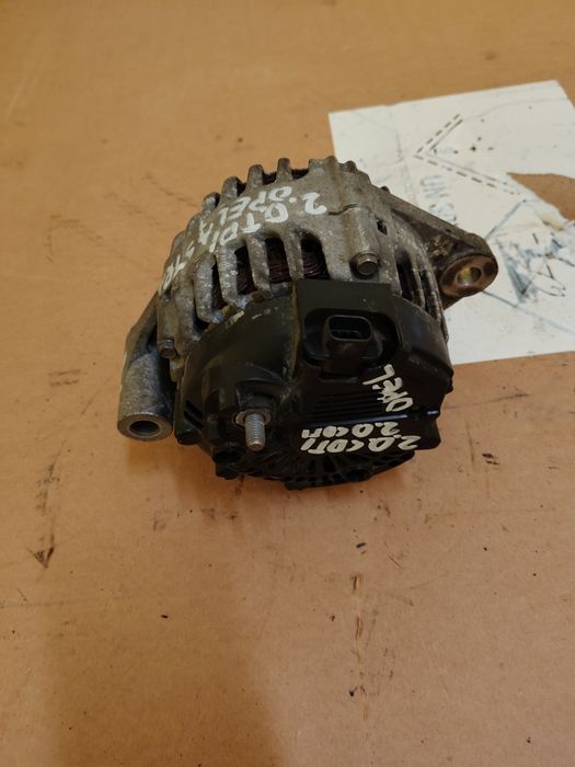 Alternator opel astra J 2.0 CDTI