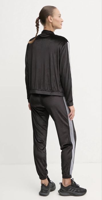 Костюм  Armani  велюровий оригінал