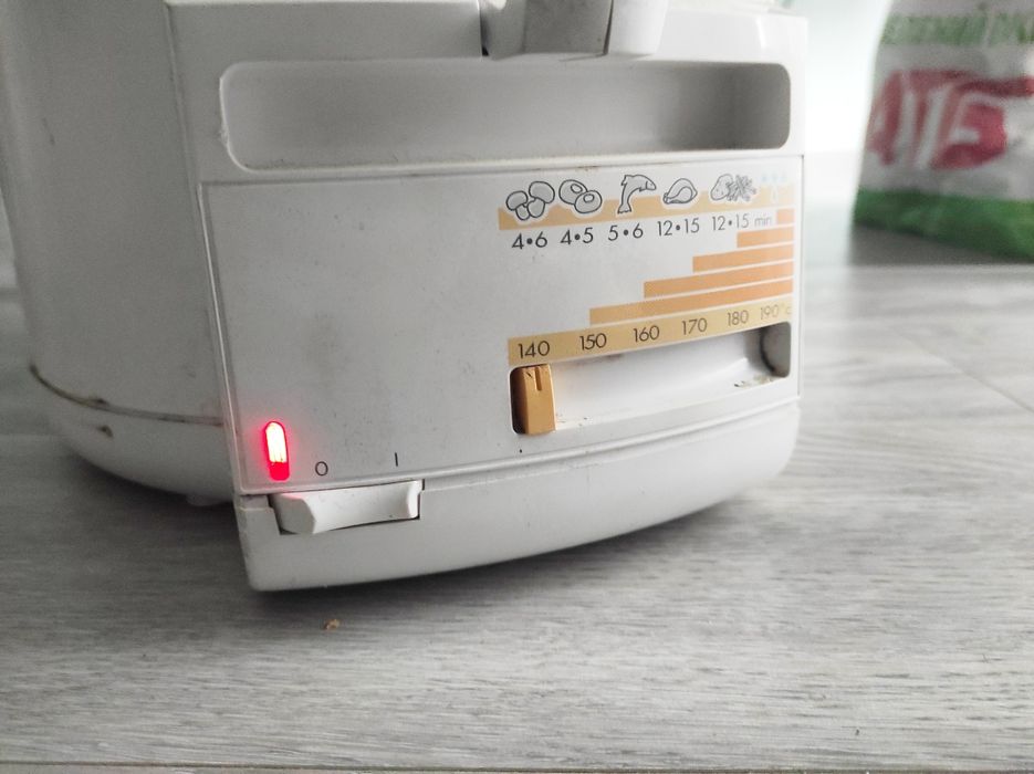 Фритюрниця Moulinex Clean 2000w