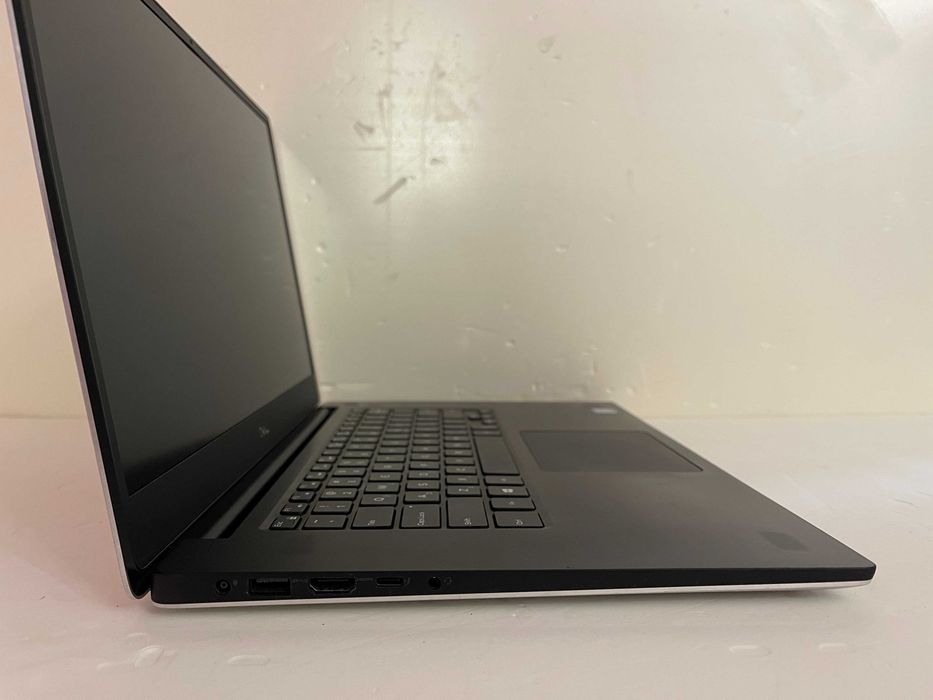 Игровой DELL XPS 15  7590 /Core i7 9750H x 12" ЯДЕР /16 RAM /SSD 1000 ГБ/ GTX 1650 (4 ГБ)