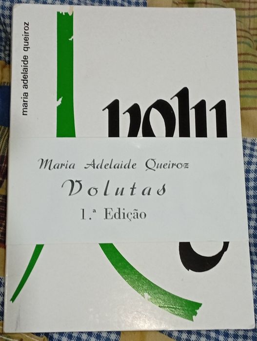 Volutas 1 edição de Maria Adelaide Queiroz