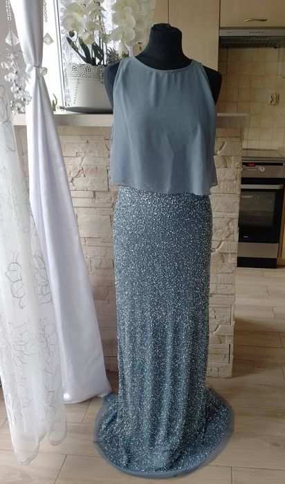 Sukienka maxi glamour zdobiona cekinami